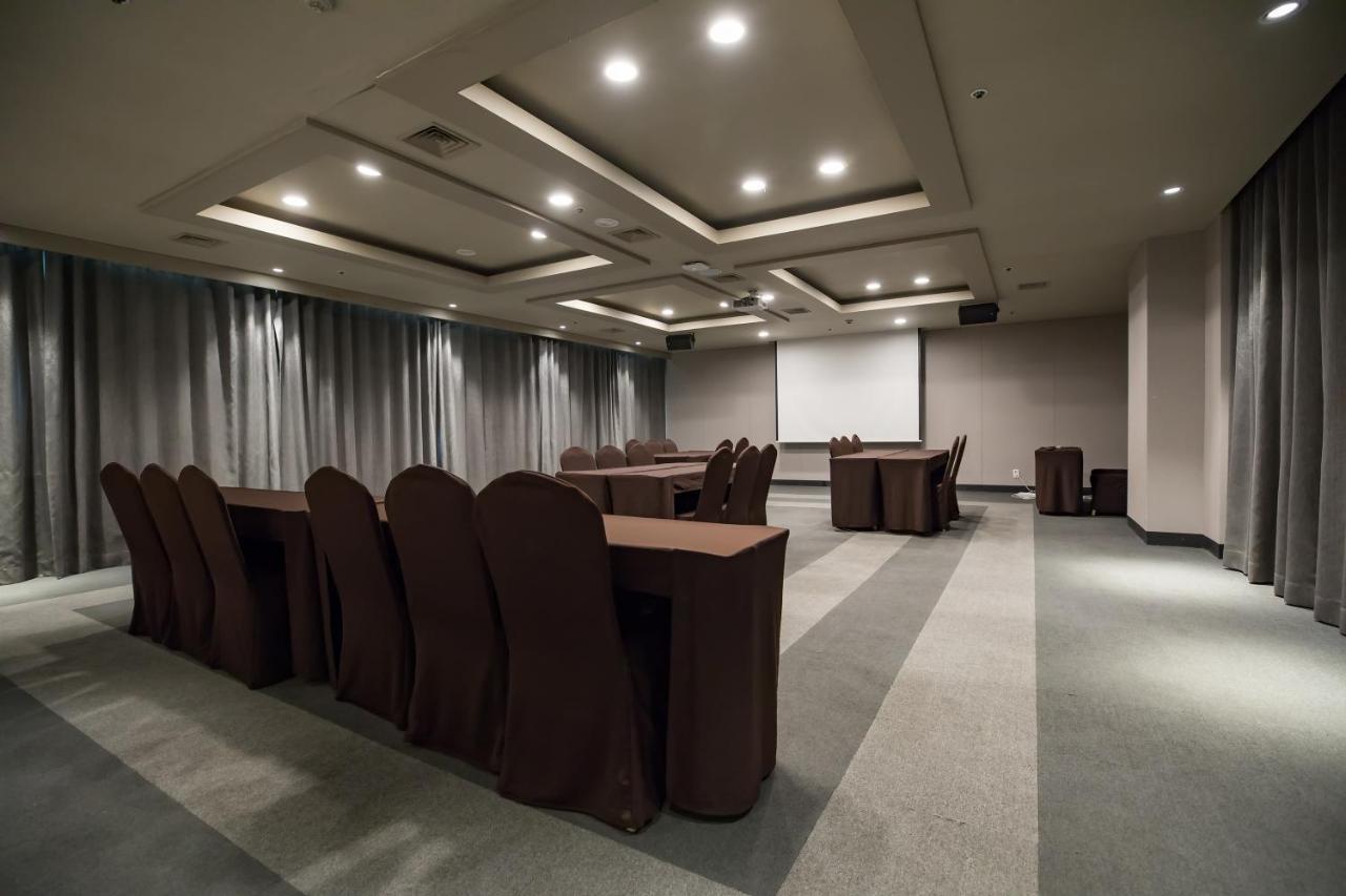 Bears Town Hotel Pocheon Eksteriør billede