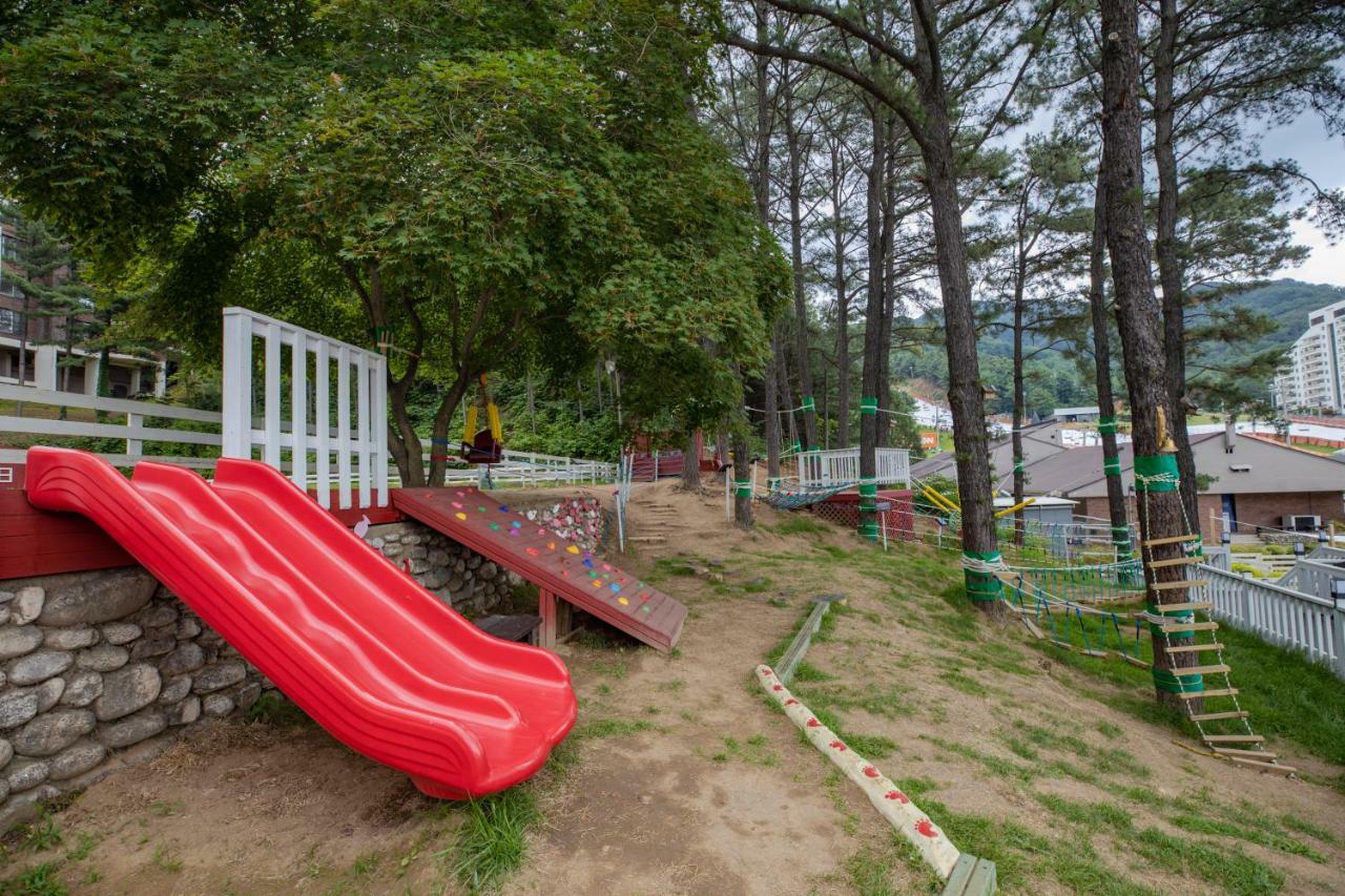 Bears Town Hotel Pocheon Eksteriør billede