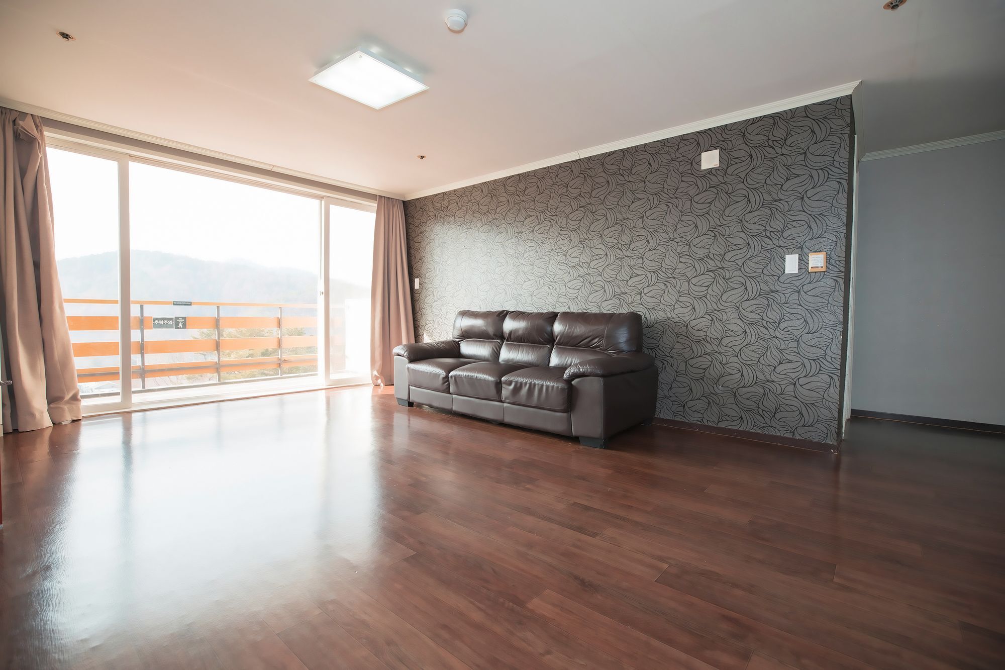 Bears Town Hotel Pocheon Eksteriør billede