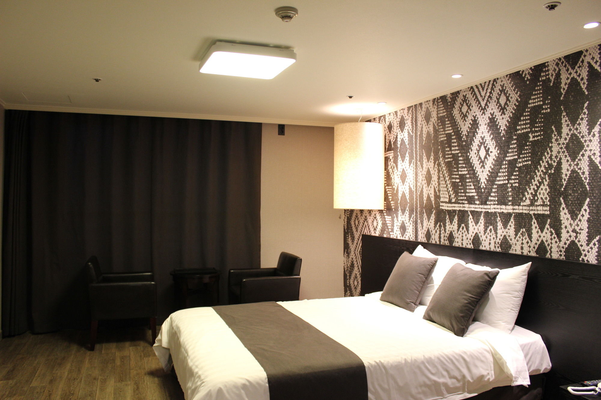 Bears Town Hotel Pocheon Eksteriør billede