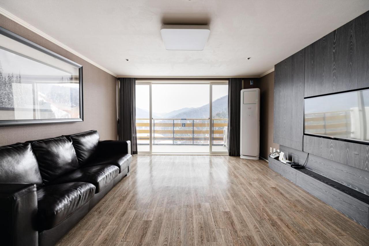 Bears Town Hotel Pocheon Eksteriør billede